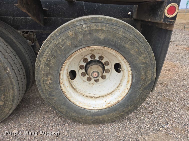 image for item EB1384 1997 Circle R 34HSD side dump trailer