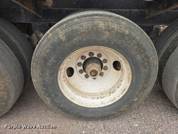 image for item EB1384 1997 Circle R 34HSD side dump trailer