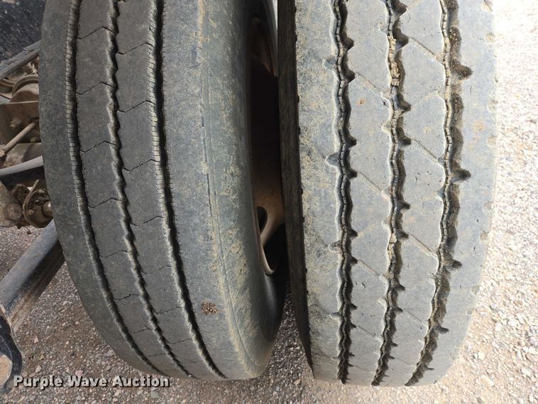 image for item EB1384 1997 Circle R 34HSD side dump trailer