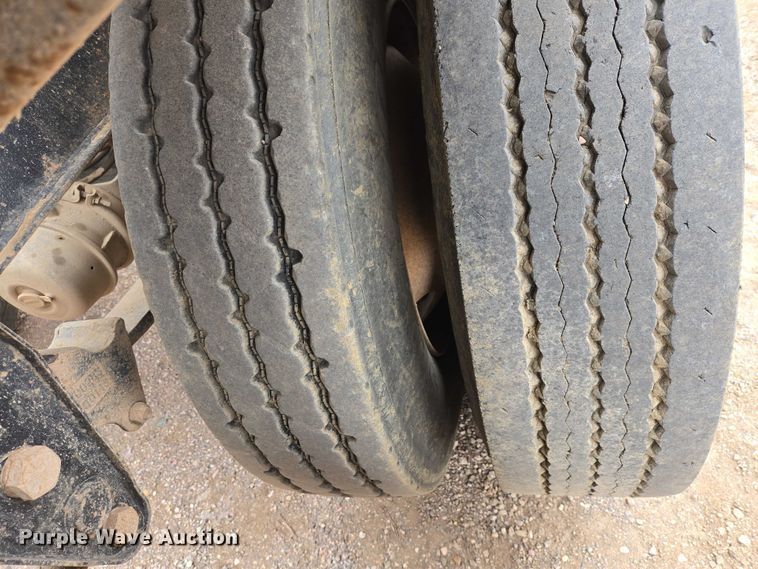 image for item EB1384 1997 Circle R 34HSD side dump trailer