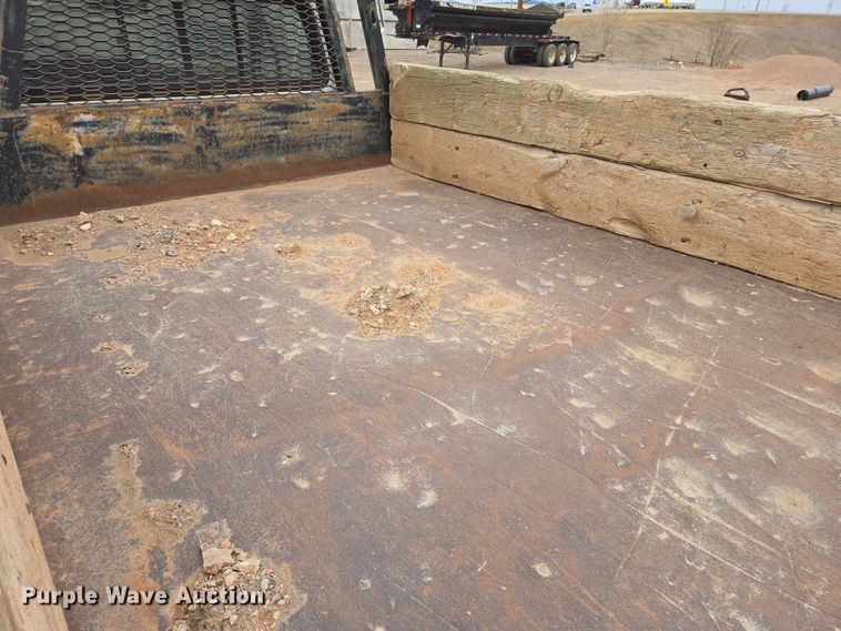 image for item EB1385 1992 Ford F600 dump flatbed truck