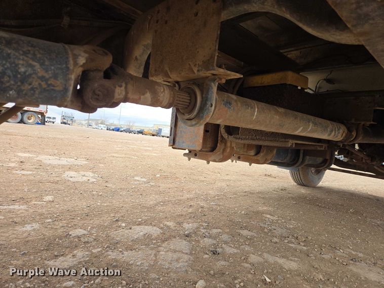 image for item EB1385 1992 Ford F600 dump flatbed truck