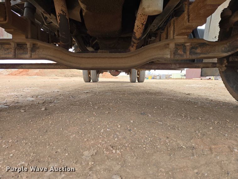 image for item EB1385 1992 Ford F600 dump flatbed truck