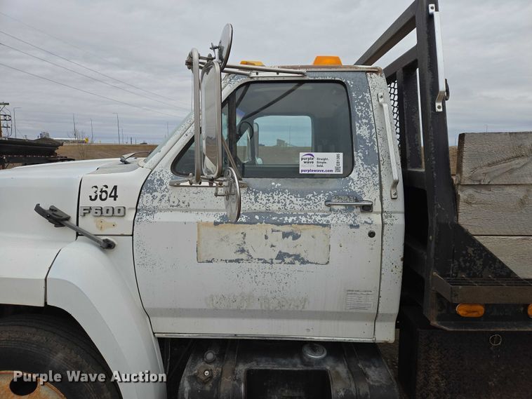 image for item EB1385 1992 Ford F600 dump flatbed truck