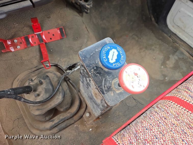 image for item EB1385 1992 Ford F600 dump flatbed truck