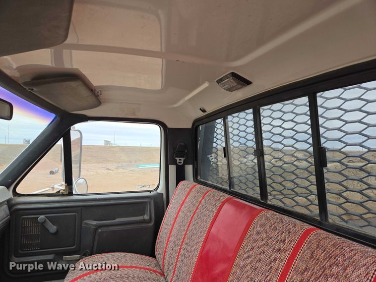 image for item EB1385 1992 Ford F600 dump flatbed truck