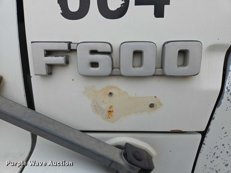 image for item EB1385 1992 Ford F600 dump flatbed truck