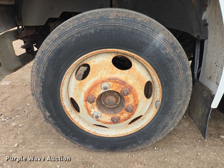 image for item EB1385 1992 Ford F600 dump flatbed truck