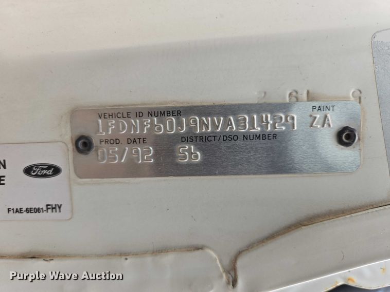 image for item EB1385 1992 Ford F600 dump flatbed truck