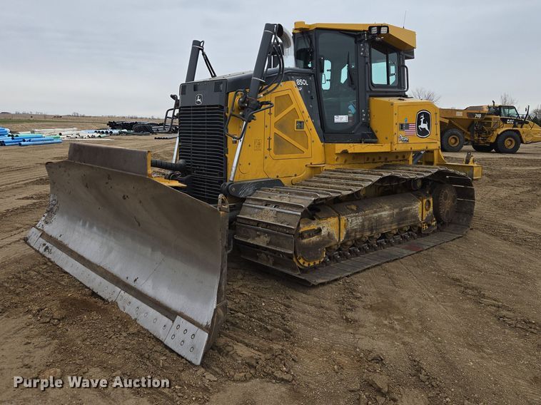 image for item EB1386 2019 John Deere 850L LGP dozer