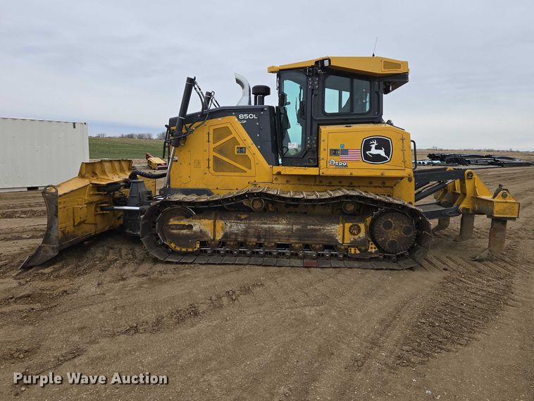 image for item EB1386 2019 John Deere 850L LGP dozer