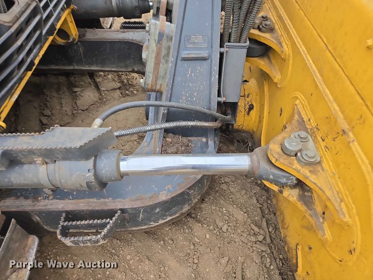 image for item EB1386 2019 John Deere 850L LGP dozer