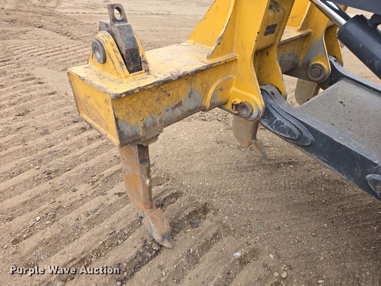 image for item EB1386 2019 John Deere 850L LGP dozer