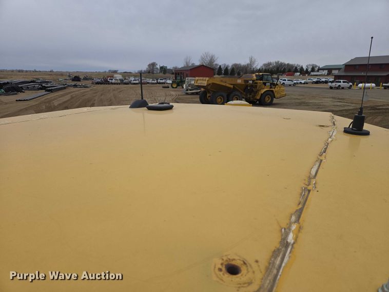 image for item EB1386 2019 John Deere 850L LGP dozer