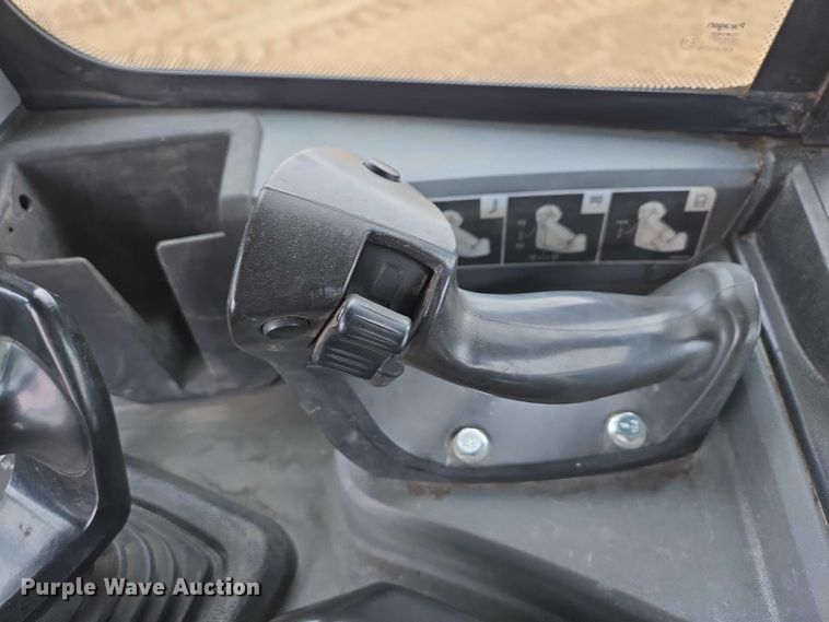 image for item EB1386 2019 John Deere 850L LGP dozer