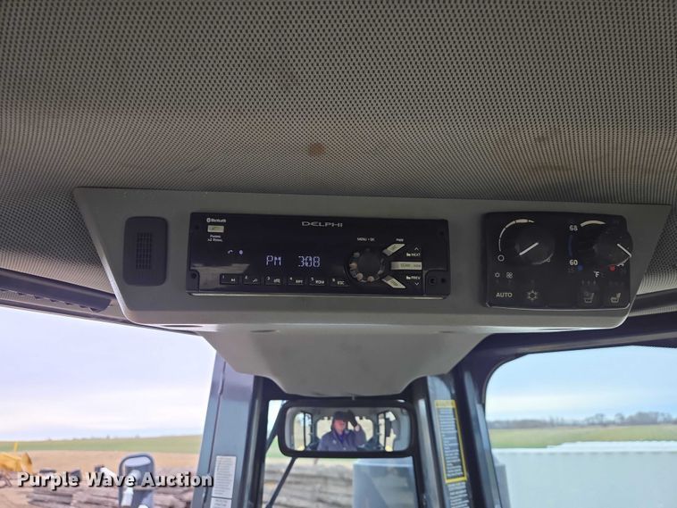 image for item EB1386 2019 John Deere 850L LGP dozer