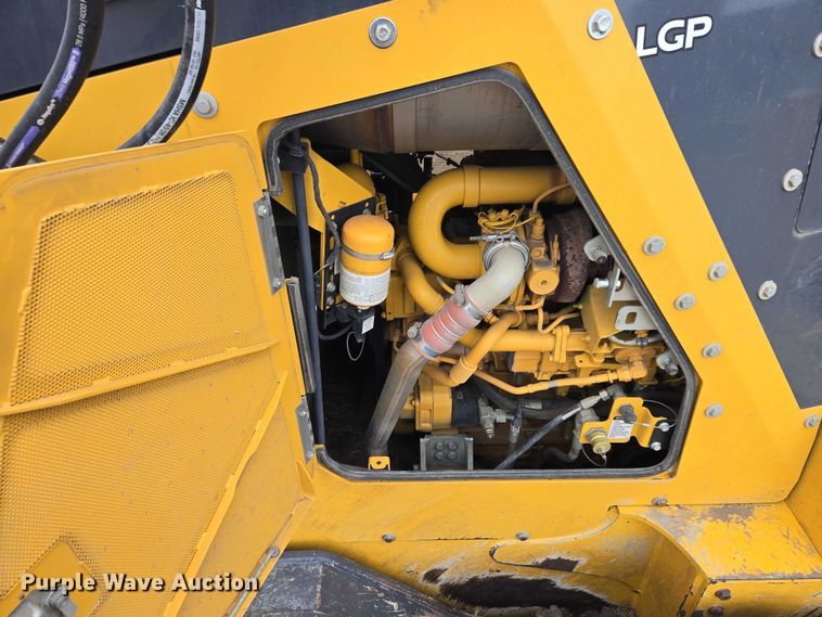 image for item EB1386 2019 John Deere 850L LGP dozer