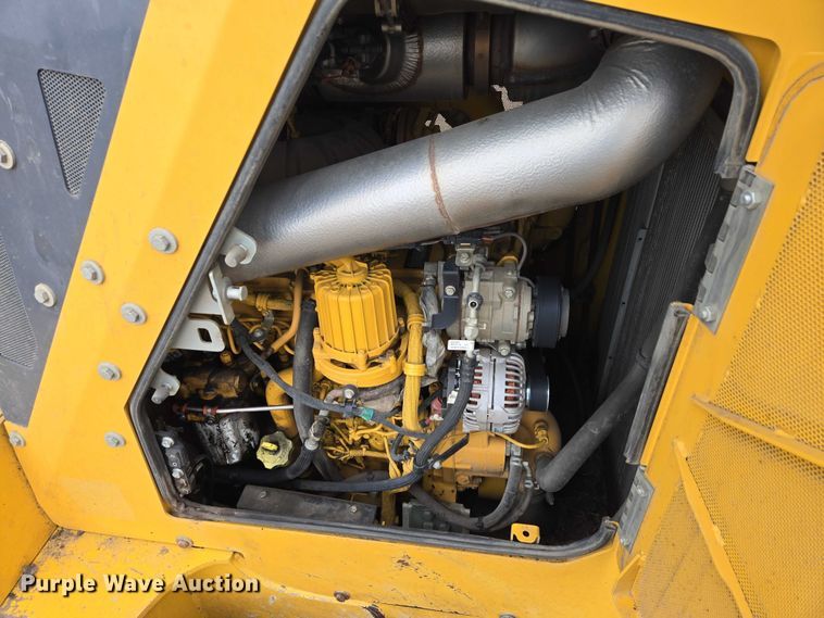 image for item EB1386 2019 John Deere 850L LGP dozer