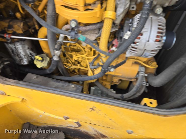 image for item EB1386 2019 John Deere 850L LGP dozer