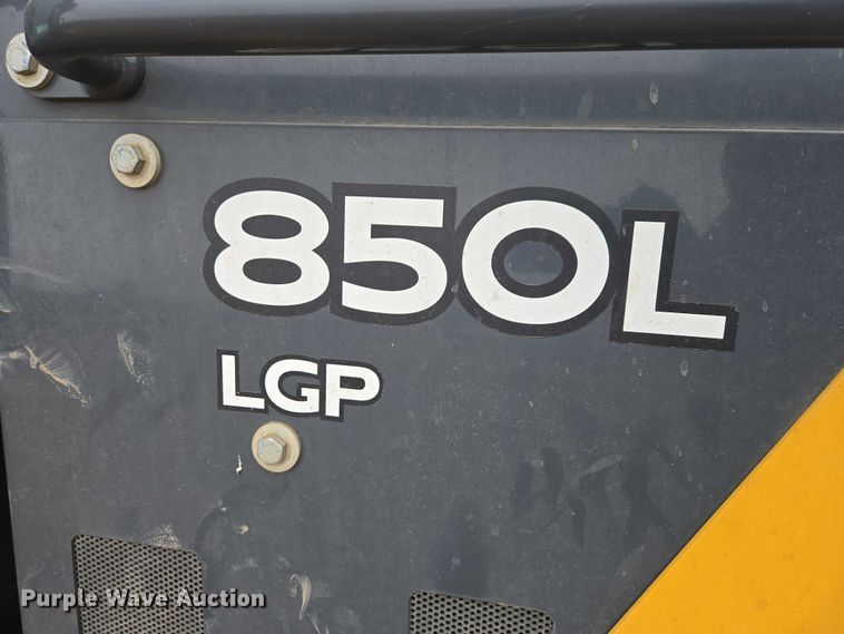 image for item EB1386 2019 John Deere 850L LGP dozer