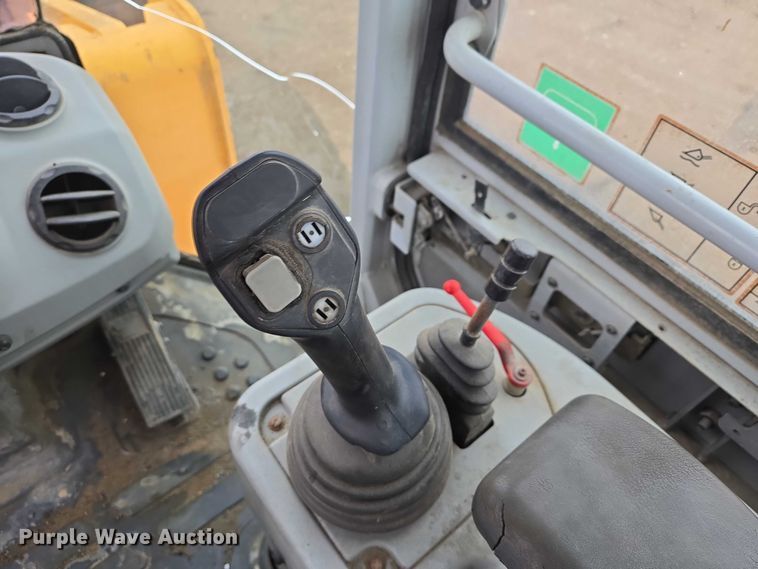 image for item EB1389 2007 Hyundai HL760-7A wheel loader