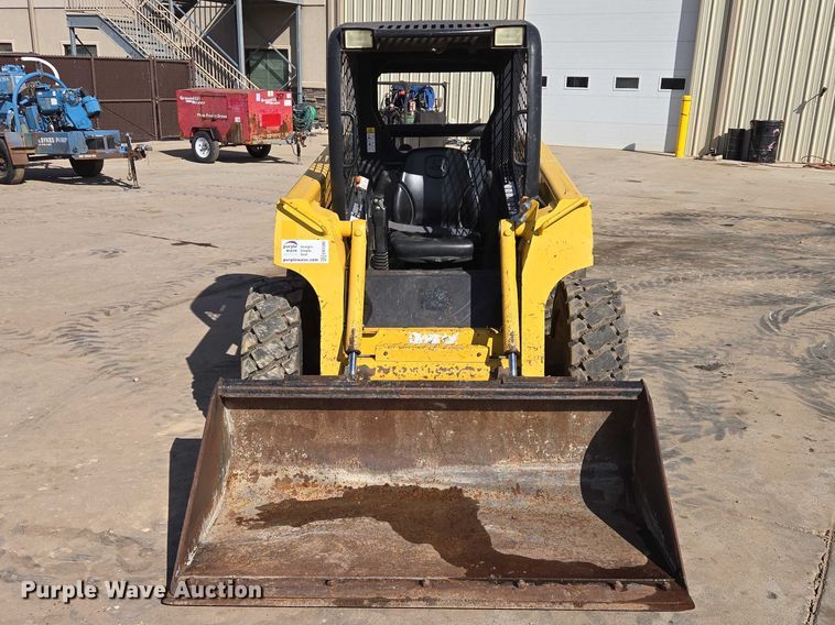 image for item EB1390 2000 John Deere 240 skid steer loader