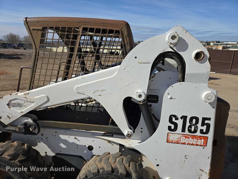 image for item EB1391 2008 Bobcat S185 skid steer loader