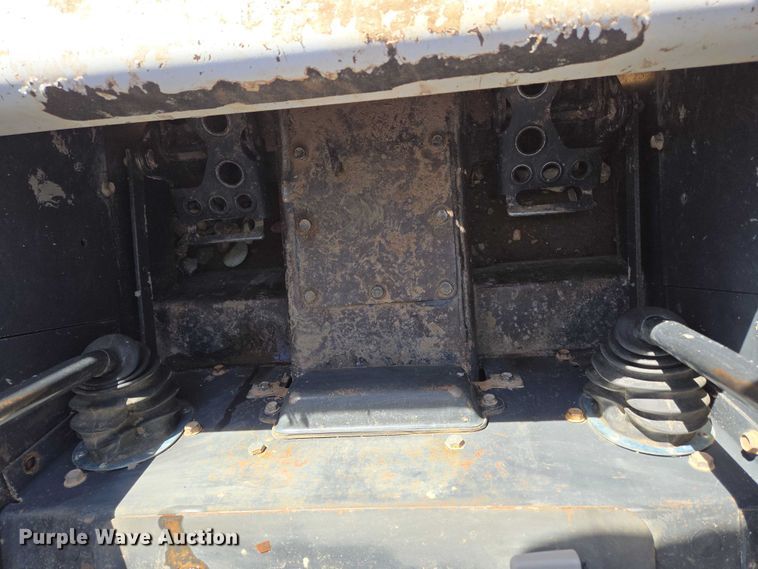 image for item EB1391 2008 Bobcat S185 skid steer loader