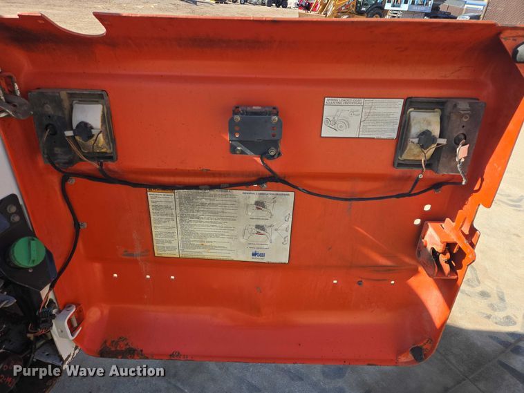image for item EB1391 2008 Bobcat S185 skid steer loader