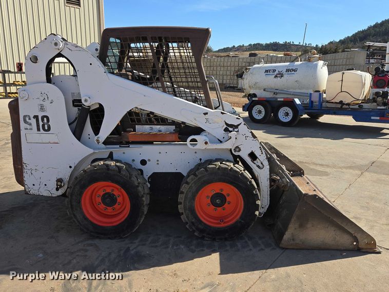 image for item EB1392 2010 Bobcat S185 skid steer loader
