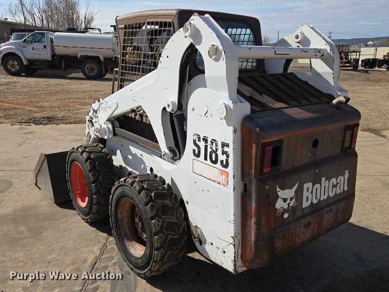 image for item EB1392 2010 Bobcat S185 skid steer loader