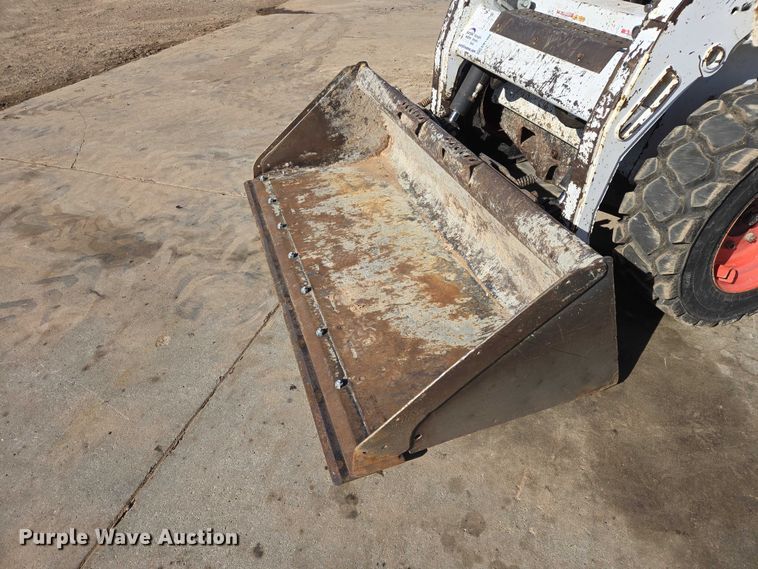 image for item EB1392 2010 Bobcat S185 skid steer loader