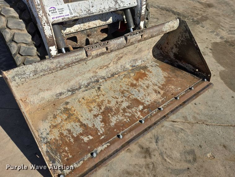 image for item EB1392 2010 Bobcat S185 skid steer loader