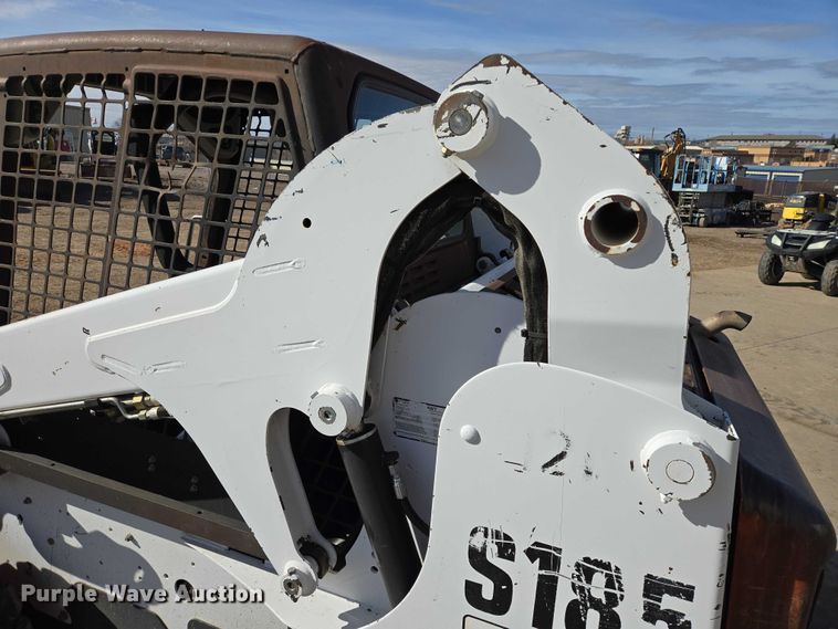 image for item EB1392 2010 Bobcat S185 skid steer loader
