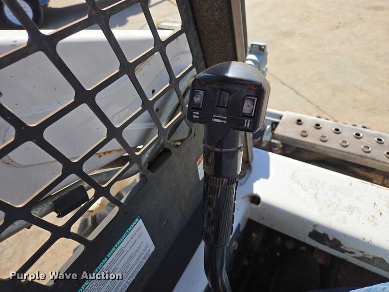 image for item EB1392 2010 Bobcat S185 skid steer loader