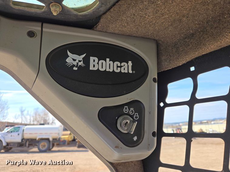 image for item EB1392 2010 Bobcat S185 skid steer loader