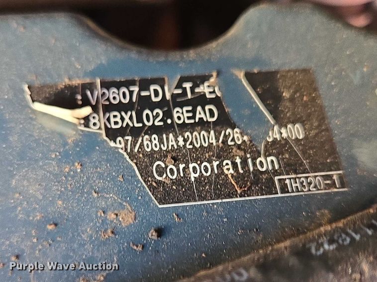 image for item EB1392 2010 Bobcat S185 skid steer loader