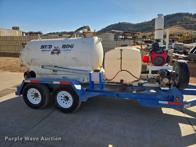 image for item EB1394 2010 Mud Hog vacuum excavator