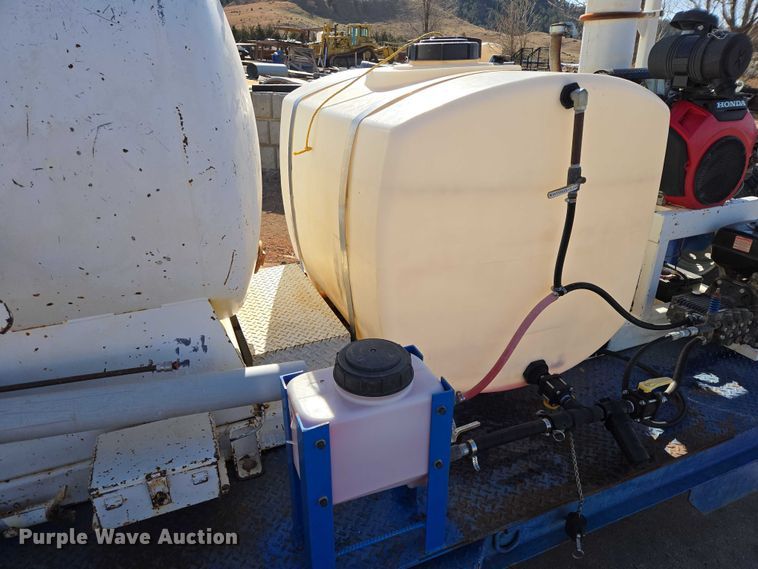 image for item EB1394 2010 Mud Hog vacuum excavator