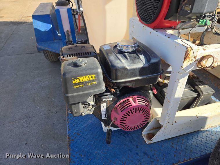 image for item EB1394 2010 Mud Hog vacuum excavator