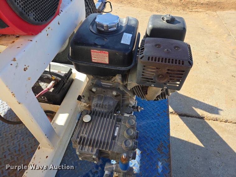 image for item EB1394 2010 Mud Hog vacuum excavator