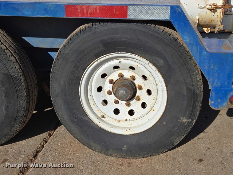 image for item EB1394 2010 Mud Hog vacuum excavator