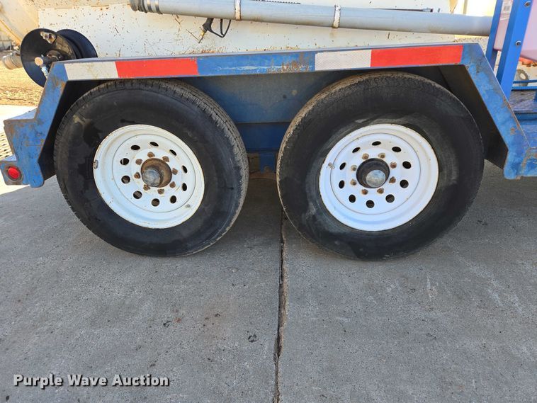 image for item EB1394 2010 Mud Hog vacuum excavator