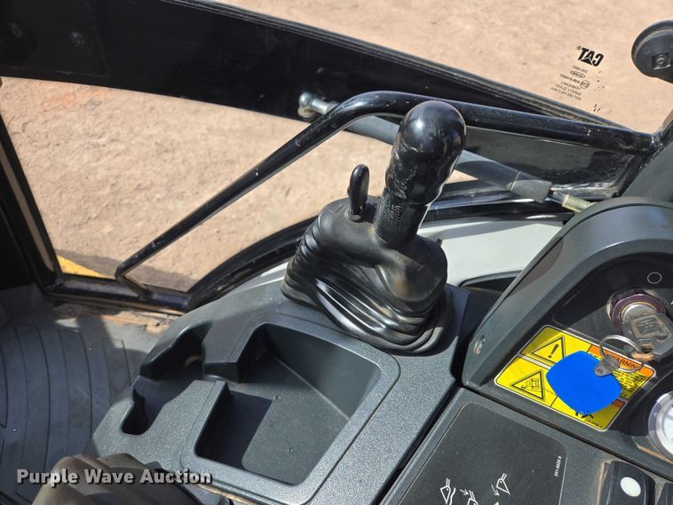 image for item EB1395 2007 Caterpillar 420E backhoe