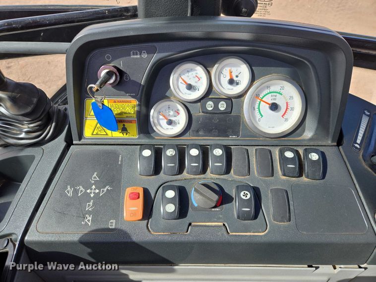 image for item EB1395 2007 Caterpillar 420E backhoe