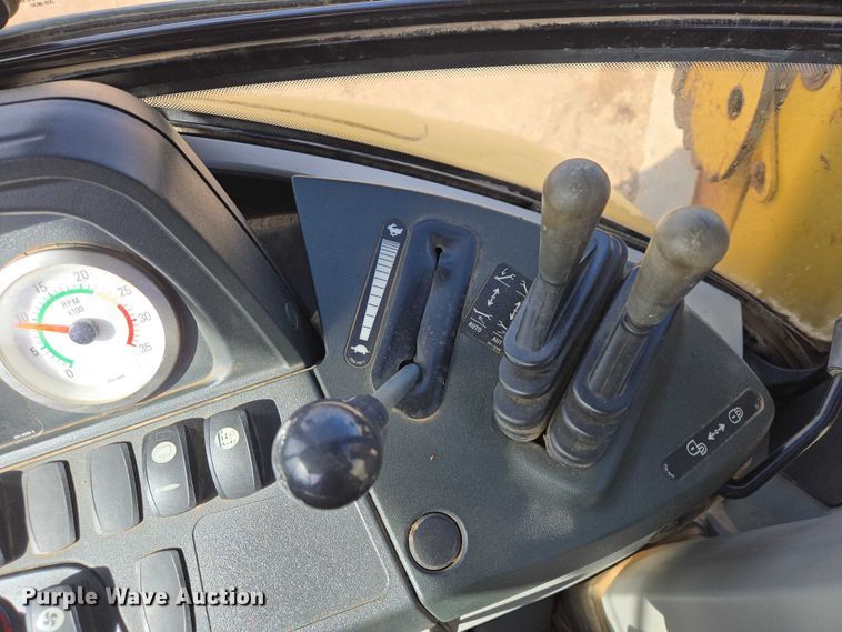 image for item EB1395 2007 Caterpillar 420E backhoe