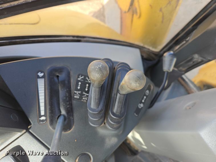 image for item EB1395 2007 Caterpillar 420E backhoe