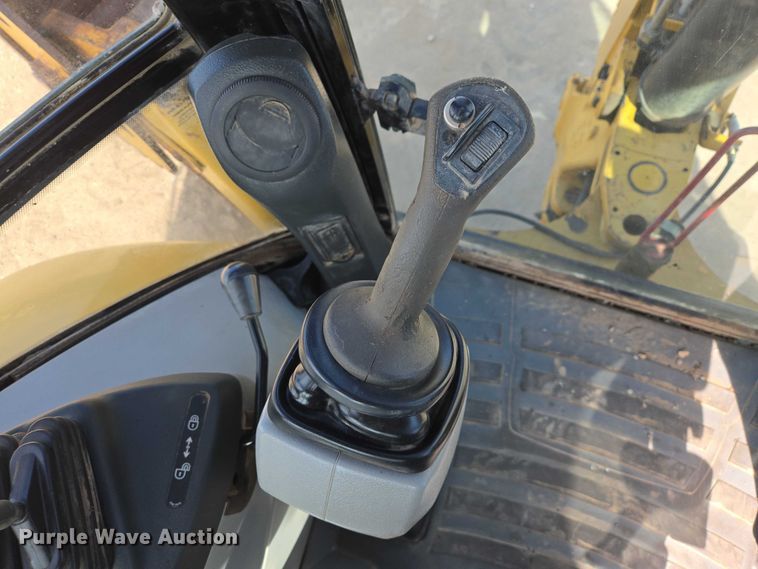 image for item EB1395 2007 Caterpillar 420E backhoe