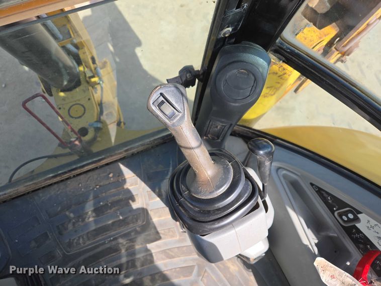 image for item EB1395 2007 Caterpillar 420E backhoe