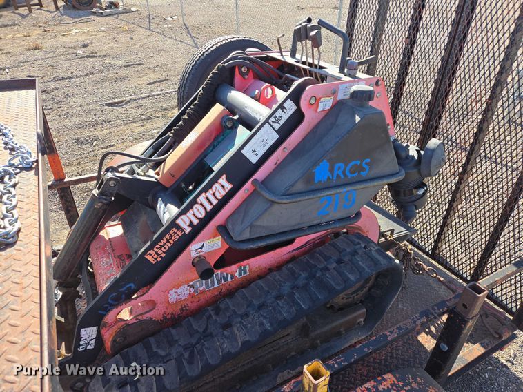 image for item EB1397 2007 Power House Pro Trax compact utility loader